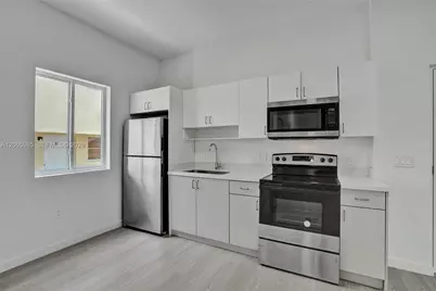 1567 NW 1st St #14, Miami, FL 33125 - Photo 4