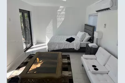 1112 N 13th Ave, Hollywood, FL 33019 - Photo 14