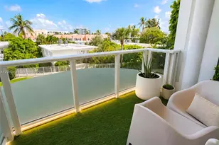 900 Bay Dr, Miami Beach, FL 33141 - Photo 1
