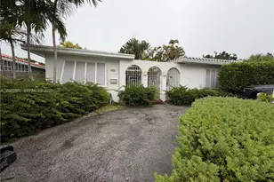 485 S Shore Dr, Miami Beach, FL 33141 - Photo 1