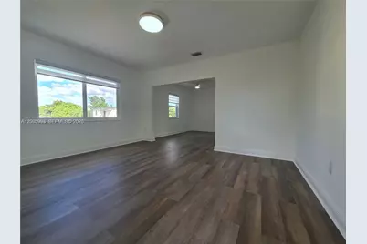 6240 SW 21st St (Upstairs) #6242, Miami, FL 33155 - Photo 8