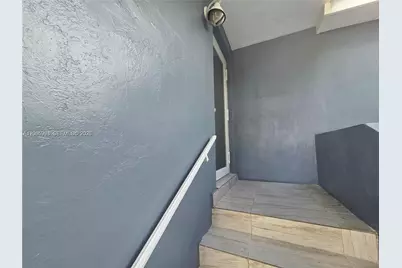 6240 SW 21st St (Upstairs) #6242, Miami, FL 33155 - Photo 6