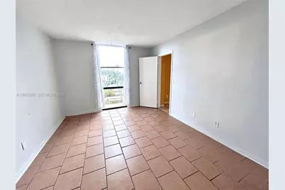 13499 Biscayne Blvd #506, North Miami, FL 33181 - Photo 12