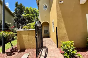 2851 W Prospect Rd, Tamarac, FL 33309 - Photo 6