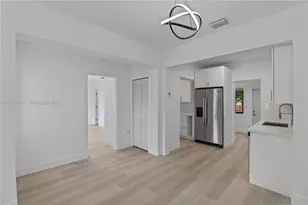 1771 NW 48th St, Miami, FL 33142 - Photo 16