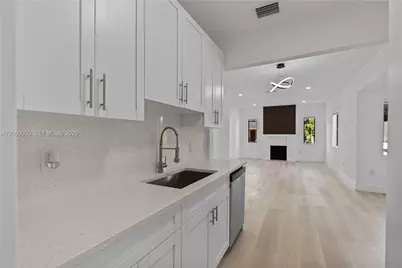 1771 NW 48th St, Miami, FL 33142 - Photo 24