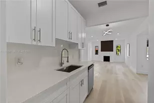 1771 NW 48th St, Miami, FL 33142 - Photo 24