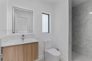 1771 NW 48th St, Miami, FL 33142 - Photo 36