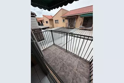 7792 W 29th Way #202, Hialeah, FL 33018 - Photo 28