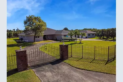 23505 SW 153rd Ave, Homestead, FL 33032 - Photo 2