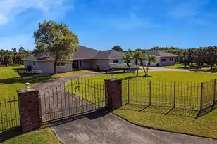 23505 SW 153rd Ave, Homestead, FL 33032 - Photo 2