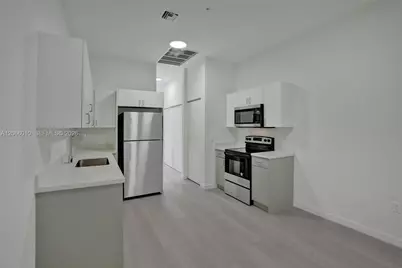 1567 NW 1st St #10, Miami, FL 33125 - Photo 2