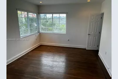 3900 N Meridian Ave #4, Miami Beach, FL 33140 - Photo 8