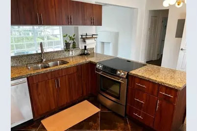 3900 N Meridian Ave #4, Miami Beach, FL 33140 - Photo 6