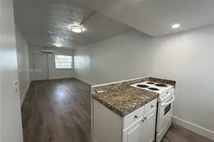 840 NE 17th Terrace, Fort Lauderdale, FL 33304 - Photo 4
