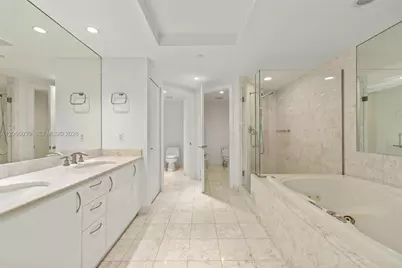 1331 Brickell Bay Dr #4107, Miami, FL 33131 - Photo 22