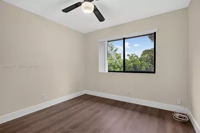587 NW 38th Ave, Deerfield Beach, FL 33442 - Photo 26