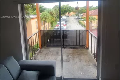 7151 Miami Lakes Dr #P36, Miami Lakes, FL 33014 - Photo 4