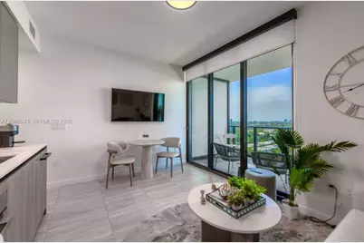 580 72nd St #1203, Miami Beach, FL 33141 - Photo 2