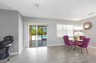 912 NE 9th Ct, Pompano Beach, FL 33060 - Photo 8