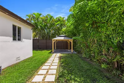 3210 SW 19th Ter, Miami, FL 33145 - Photo 50