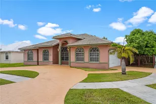 2204 SW 142nd Ct, Miami, FL 33175 - Photo 2