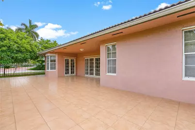 2204 SW 142nd Ct, Miami, FL 33175 - Photo 30