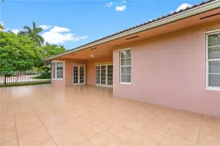 2204 SW 142nd Ct, Miami, FL 33175 - Photo 30