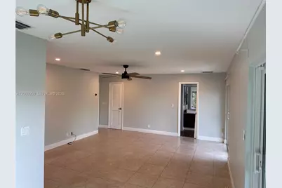 11907 Jennifer Way, Cooper City, FL 33026 - Photo 14