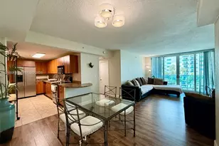 7501 E Treasure Dr, North Bay Village, FL 33141 - Photo 6