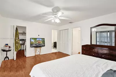 2999 Lakewood Ln, Hollywood, FL 33021 - Photo 12