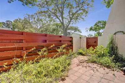 2999 Lakewood Ln, Hollywood, FL 33021 - Photo 30