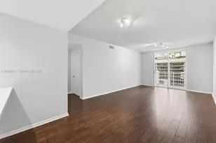 185 SE 14th Terrace, Miami, FL 33131 - Photo 4
