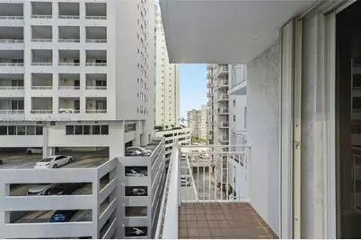 185 SE 14th Ter #1010, Miami, FL 33131 - Photo 26