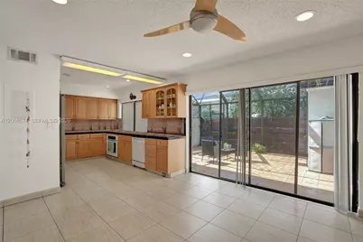 3003 Lakewood Ln, Hollywood, FL 33021 - Photo 6