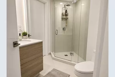121 NE 34th St #1916, Miami, FL 33137 - Photo 8