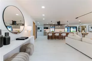2415 NE 35th Dr, Fort Lauderdale, FL 33308 - Photo 1