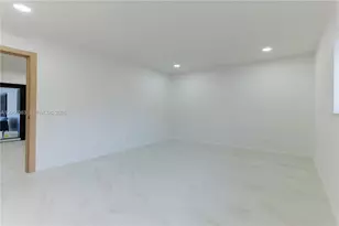 2415 NE 35th Dr, Fort Lauderdale, FL 33308 - Photo 22