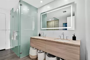 2900 NE 7th Ave, Miami, FL 33137 - Photo 8