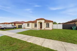 13243 SW 252nd Ln, Homestead, FL 33032 - Photo 2
