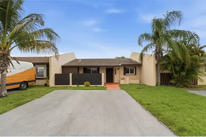11601 SW 123rd Ave, Miami, FL 33186 - Photo 2