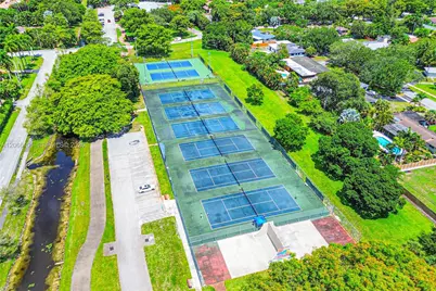 801 Ixora Ln, Plantation, FL 33317 - Photo 40