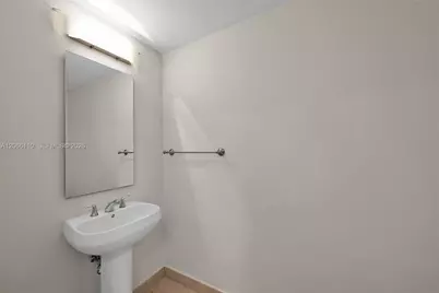 1060 Brickell Ave #815, Miami, FL 33131 - Photo 12