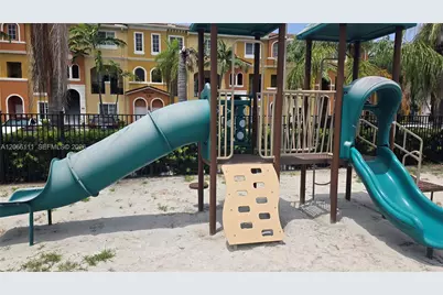 141 NW 2nd Ave #2, Hallandale Beach, FL 33009 - Photo 30