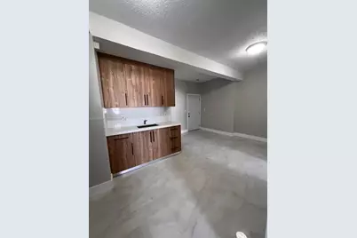 1625 NW 35th St #B5, Miami, FL 33142 - Photo 8