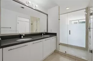 90 SW 3rd St, Miami, FL 33130 - Photo 8