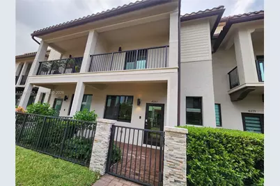 4683 NW 83rd Path, Doral, FL 33166 - Photo 1