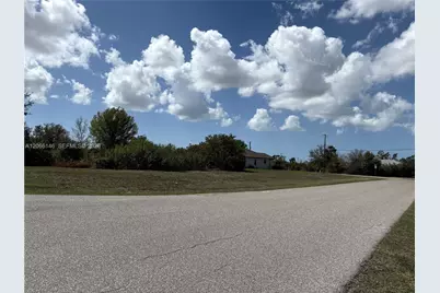 17425 Edgewater Dr, Port Charlotte, FL 33948 - Photo 4