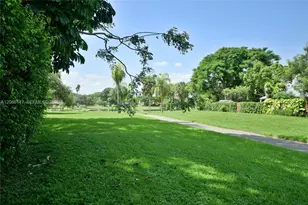 10026 Hammocks Blvd, Miami, FL 33196 - Photo 54