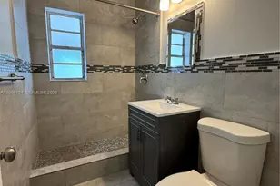 568 E 49th St, Hialeah, FL 33013 - Photo 6